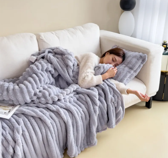 Soft Wind Bubble Velvet Blanket - My Store