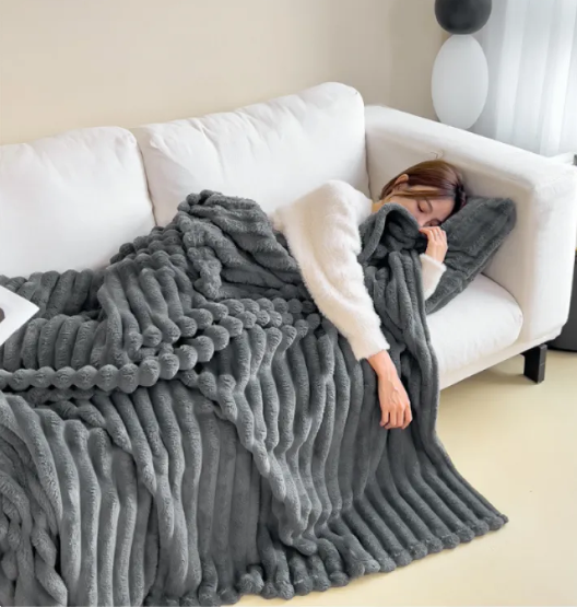 Soft Wind Bubble Velvet Blanket - My Store